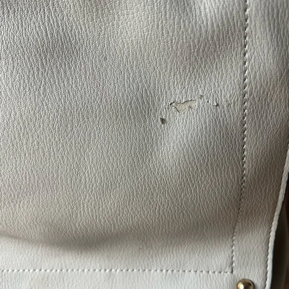 Stylish Cream Backpack - Picture 4 of 6